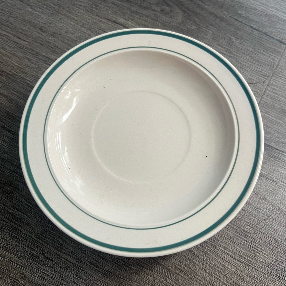Elegant White Dinner Plate with Green Trim - Picture 1 of 2
